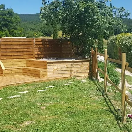 Cottage Combet Gite Climatise Avec Jacuzzi Marsanne Exterior photo